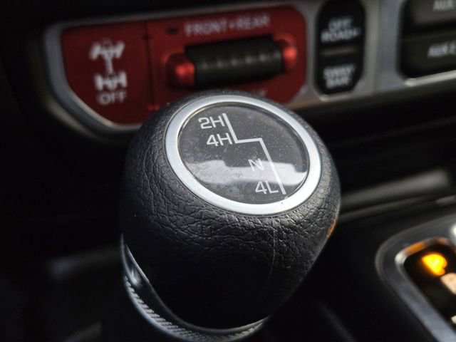 Used 2022 Jeep Wrangler Unlimited Rubicon w/ LED Lighting Group image 22