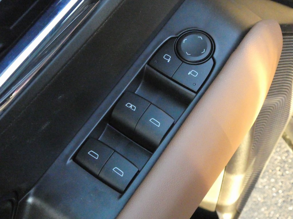 New 2026 GMC Canyon AT4 image 27