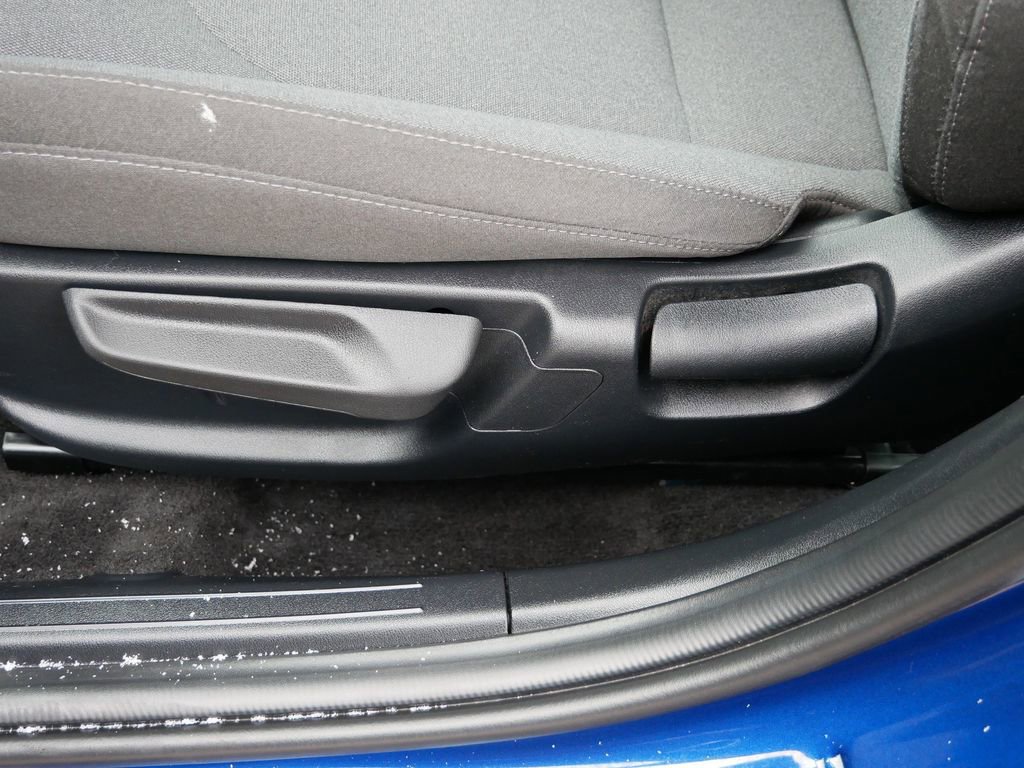 Used 2025 Kia K4 LXS image 17