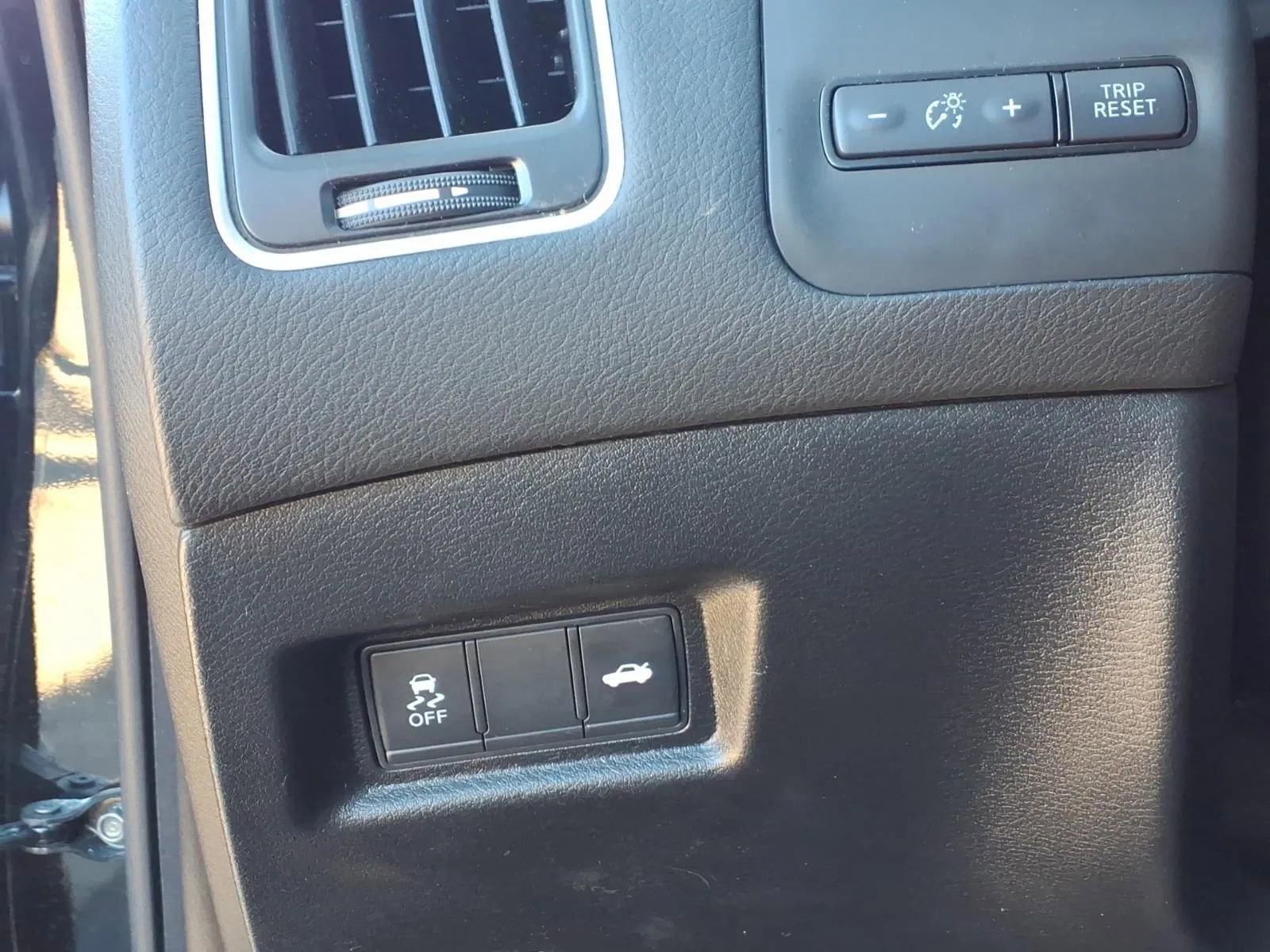 Used 2019 INFINITI Q50 Sport w/ Cargo Package (L96) AWD/4WD image 24