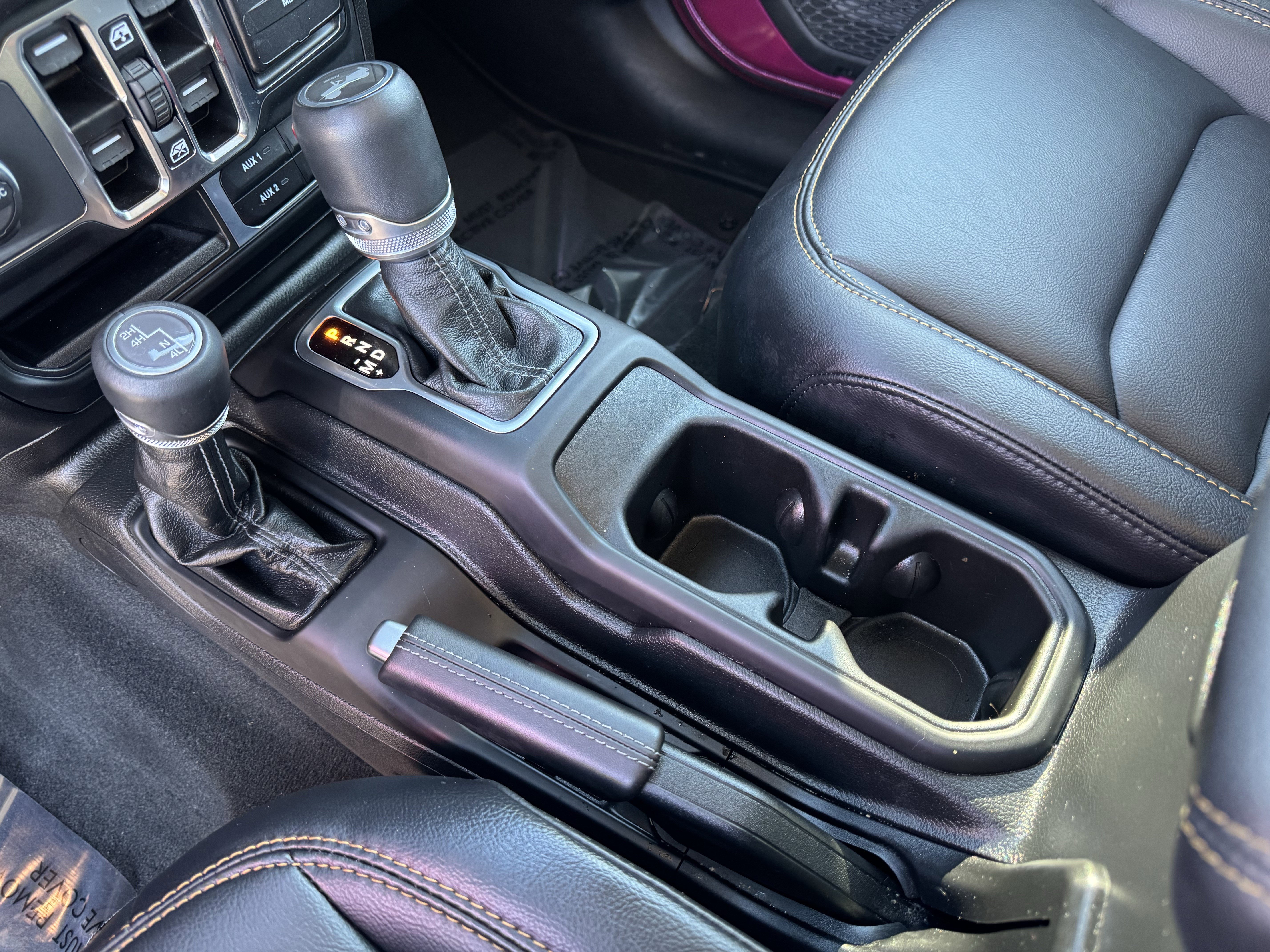 Used 2024 Jeep Wrangler Sahara w/ Safety Group image 30