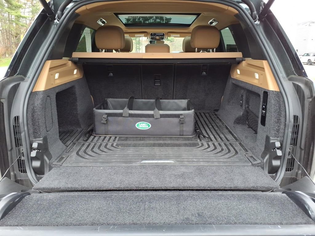 Used 2024 Land Rover Range Rover SE AWD/4WD image 13