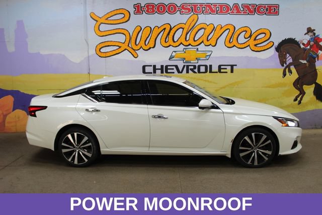 Used 2020 Nissan Altima 2.5 Platinum AWD/4WD image 1