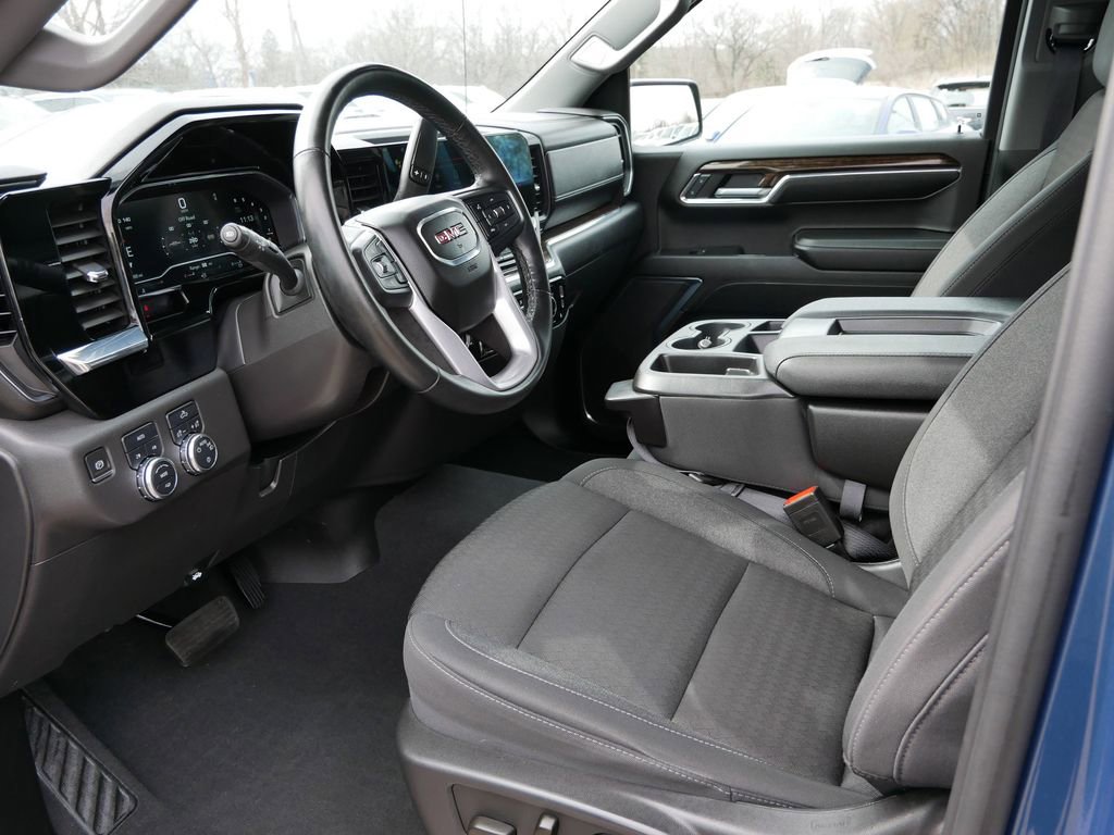 Used 2024 GMC Sierra 1500 SLE AWD/4WD image 15