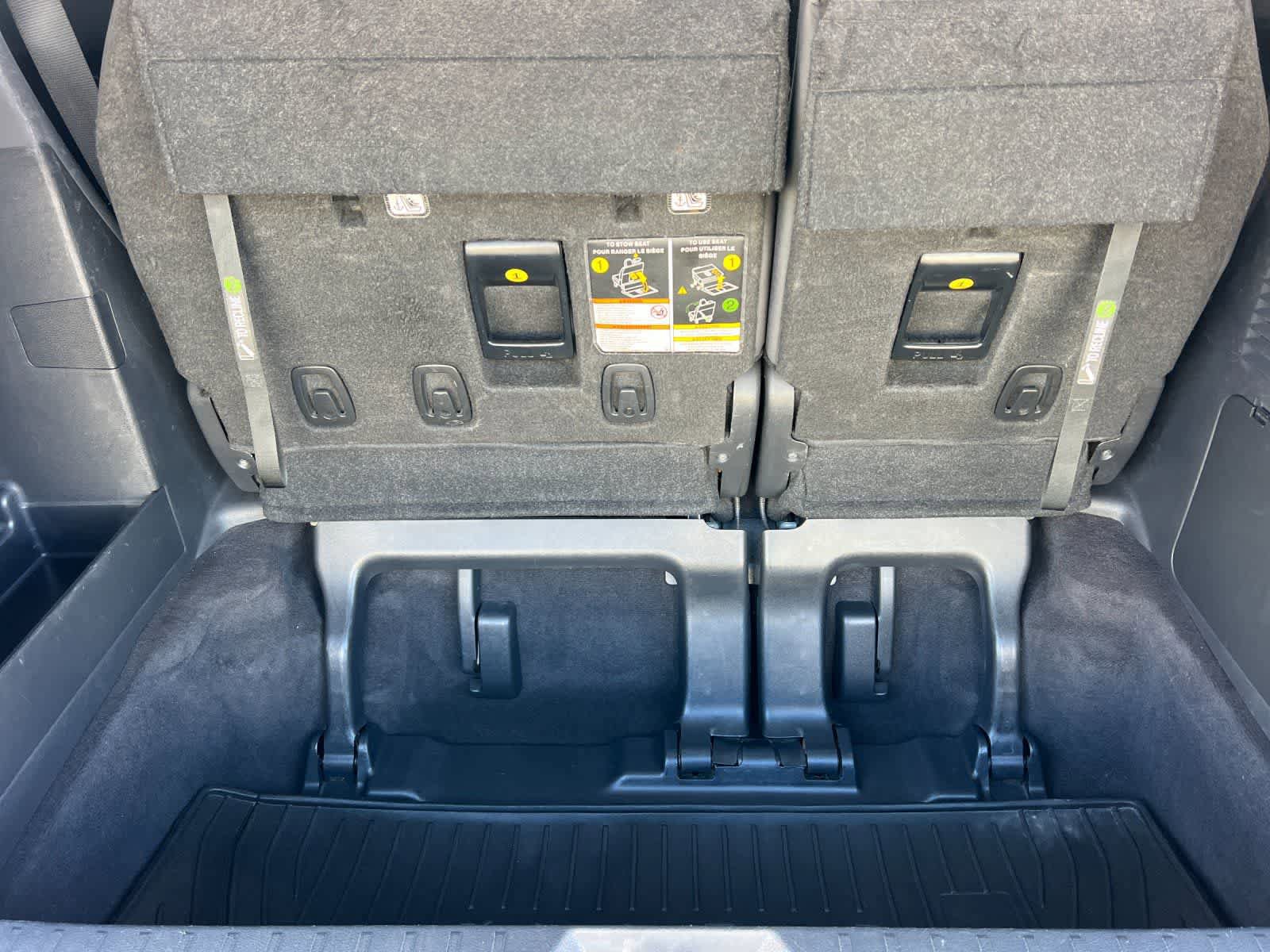 Used 2023 Toyota Sienna XSE w/ XSE Plus Package AWD/4WD image 18