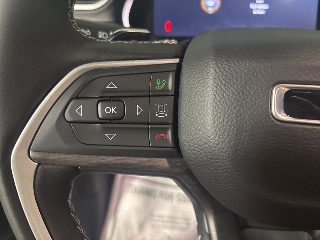 New 2025 Jeep Grand Cherokee Limited w/ Black Appearance Package image 24