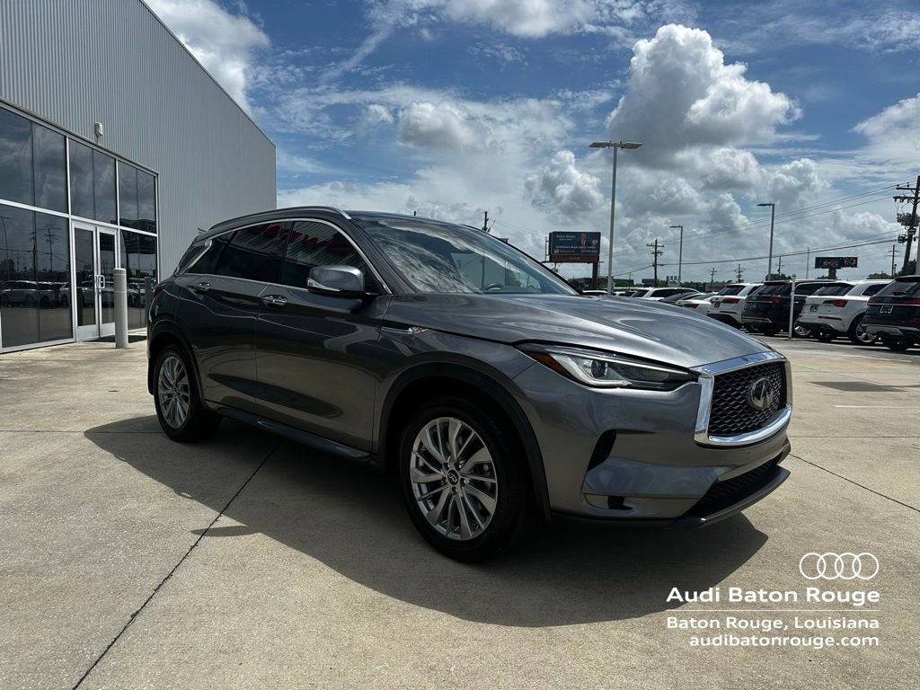 Used 2023 INFINITI QX50 Luxe w/ Cargo Package image 3