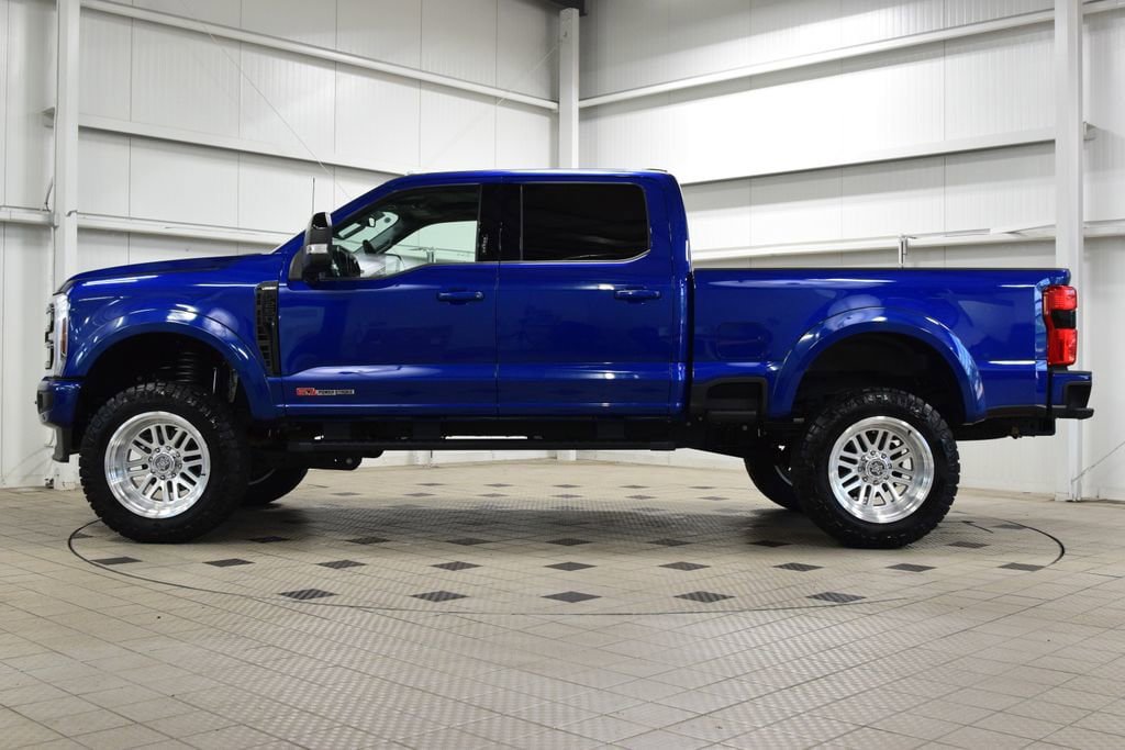 Used 2026 Ford F250 Lariat w/ Black Appearance Package AWD/4WD image 4