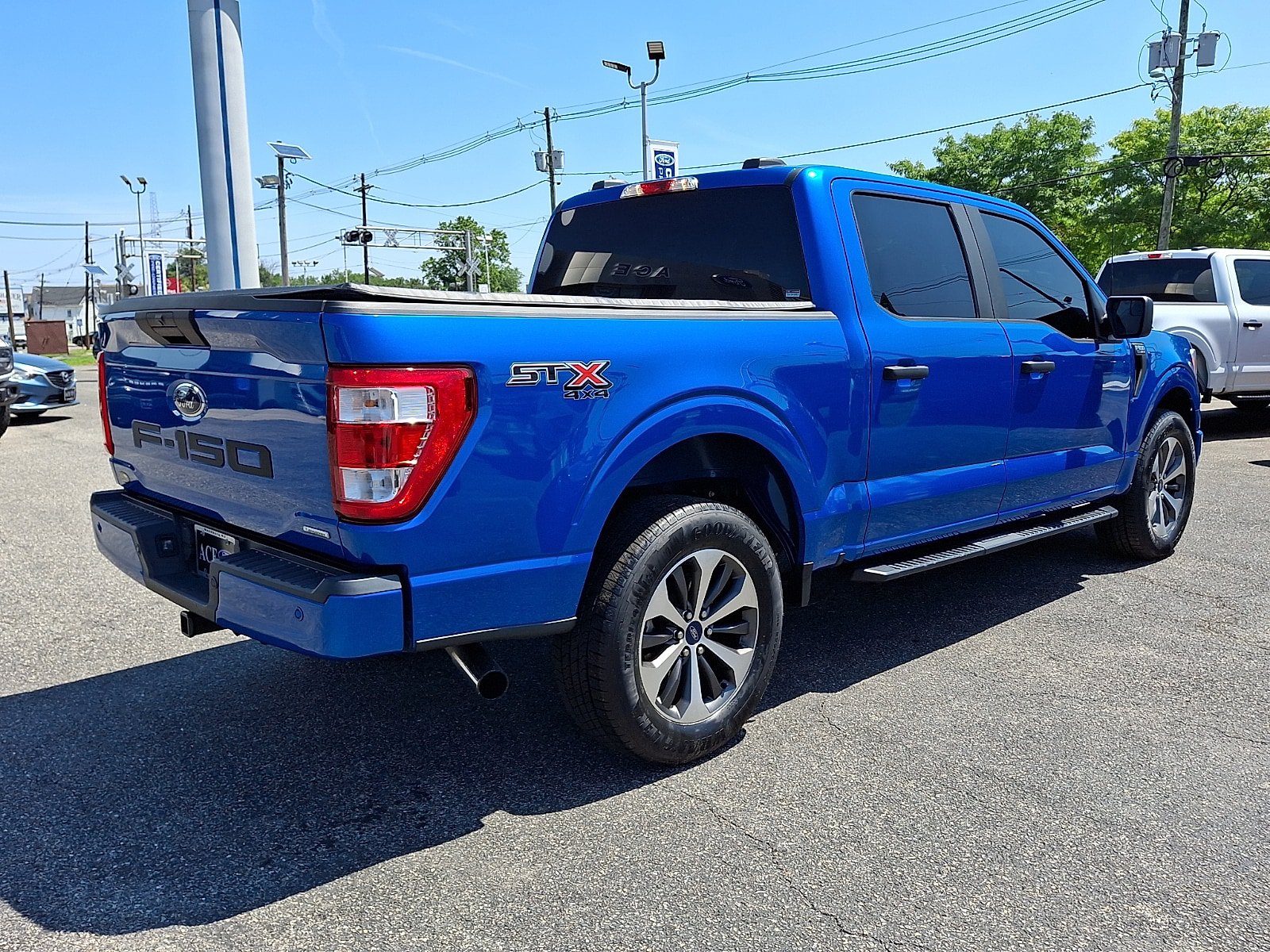 Certified 2021 Ford F150 XL w/ STX Appearance Package AWD/4WD image 6