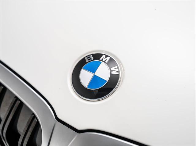 Used 2024 BMW 330i Sedan w/ Premium Package RWD image 10
