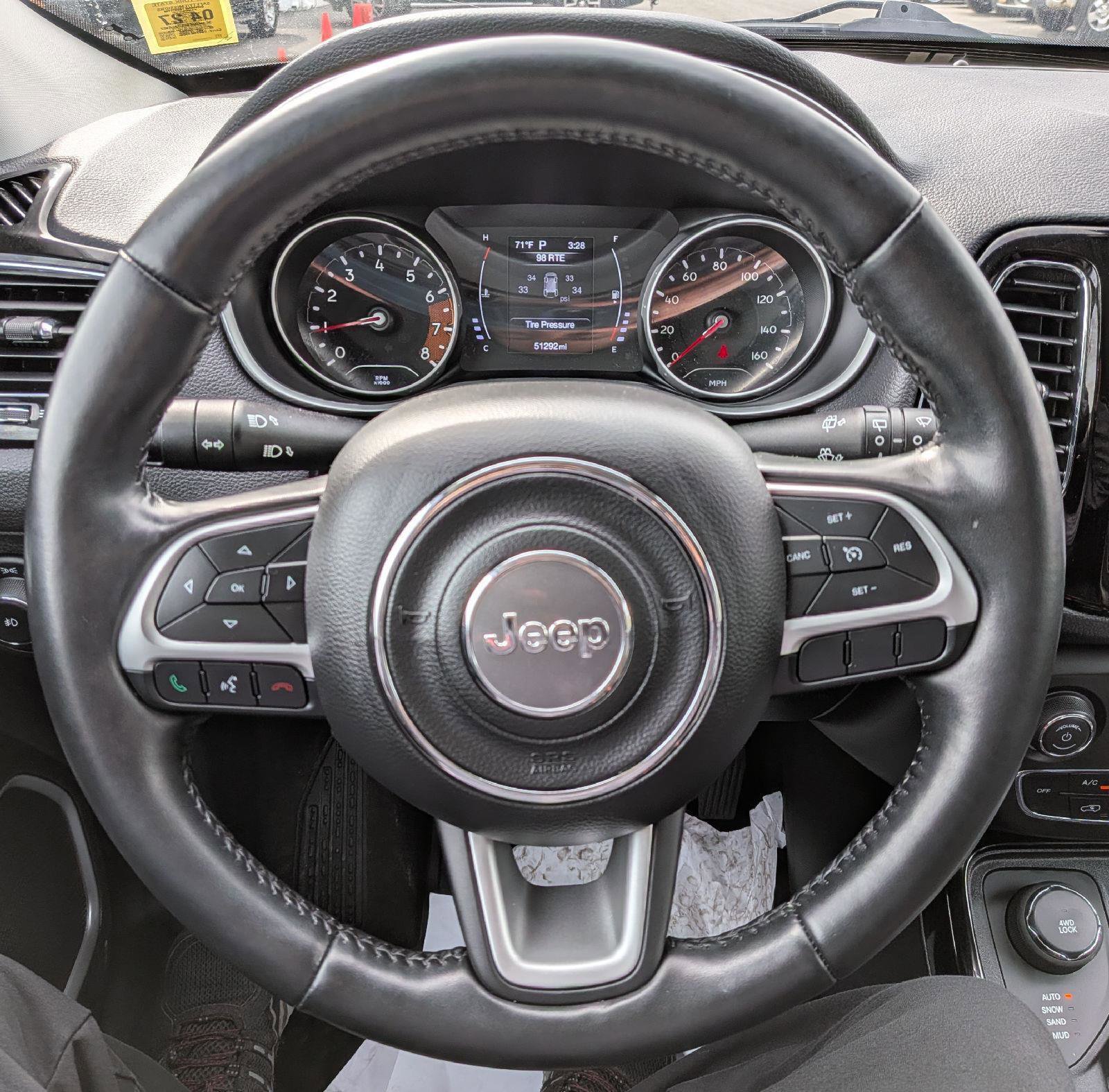 Used 2020 Jeep Compass Latitude AWD/4WD image 13