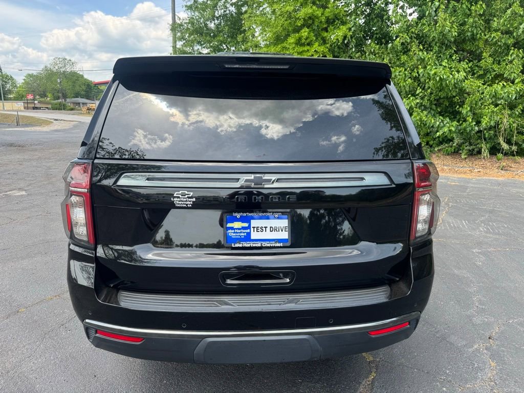 Certified 2022 Chevrolet Tahoe Z71 w/ Luxury Package AWD/4WD image 4