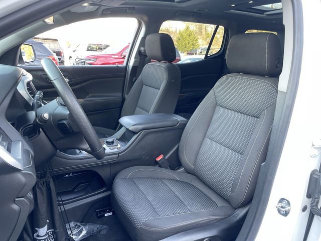 Used 2023 GMC Acadia SLE w/ Driver Convenience Package image 11