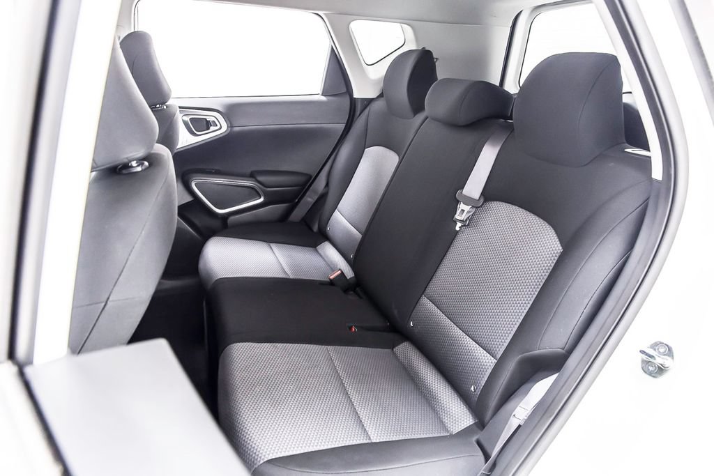 Used 2023 Kia Soul S FWD image 29