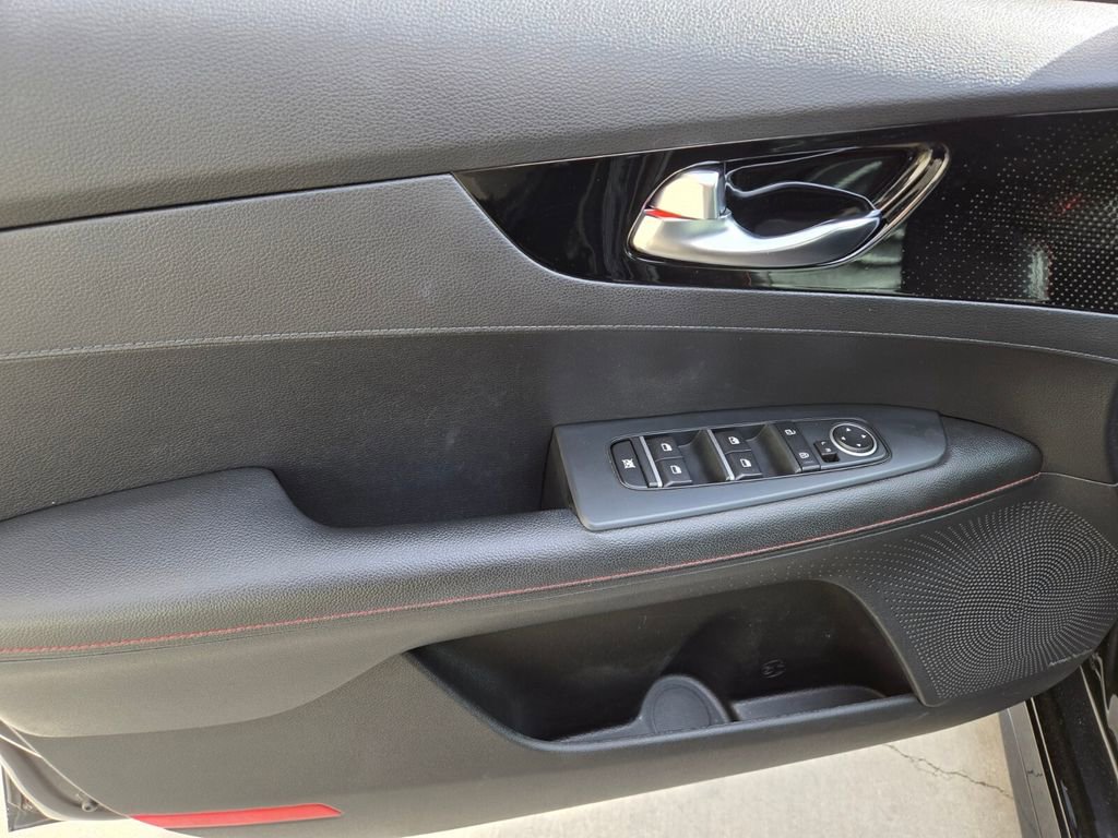 Used 2021 Kia Forte GT w/ GT2 Package image 24
