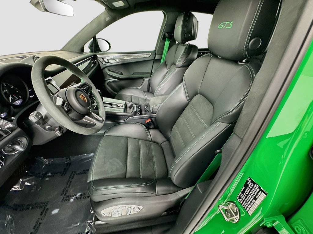 New 2026 Porsche Macan GTS AWD/4WD image 5