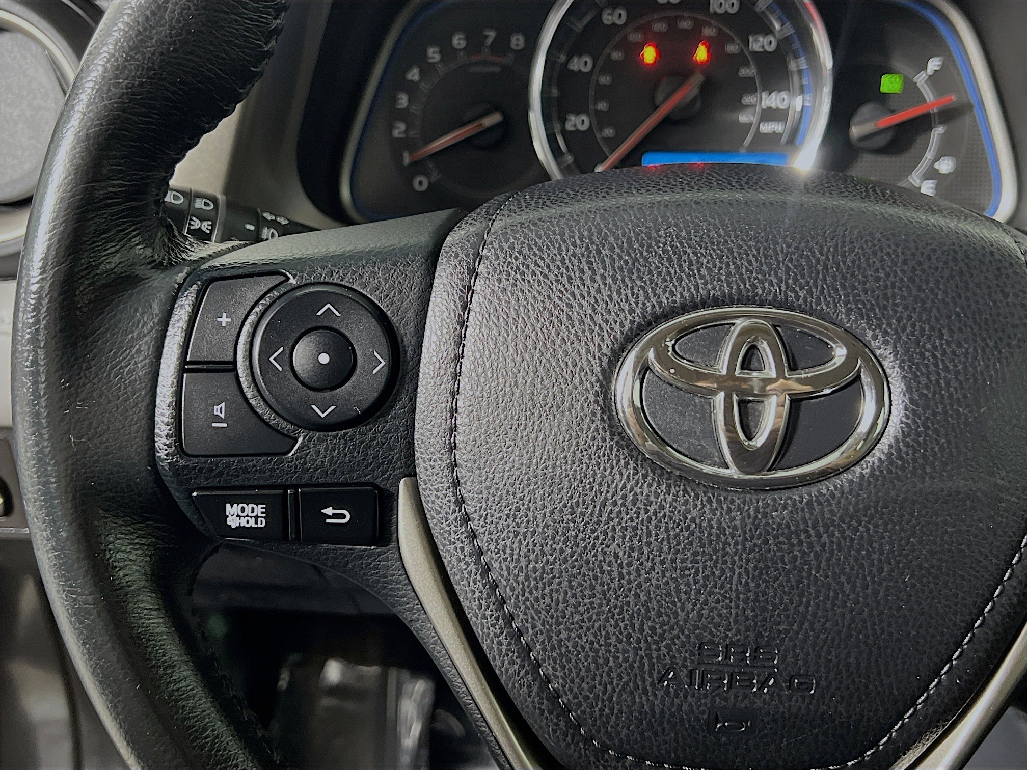 Used 2015 Toyota RAV4 Limited w/ Technology Package image 19