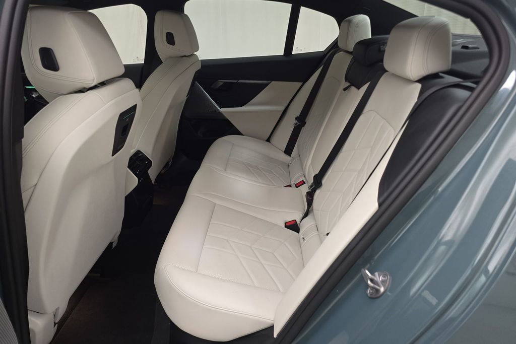 Certified 2024 BMW 530i xDrive w/ Premium Package image 24