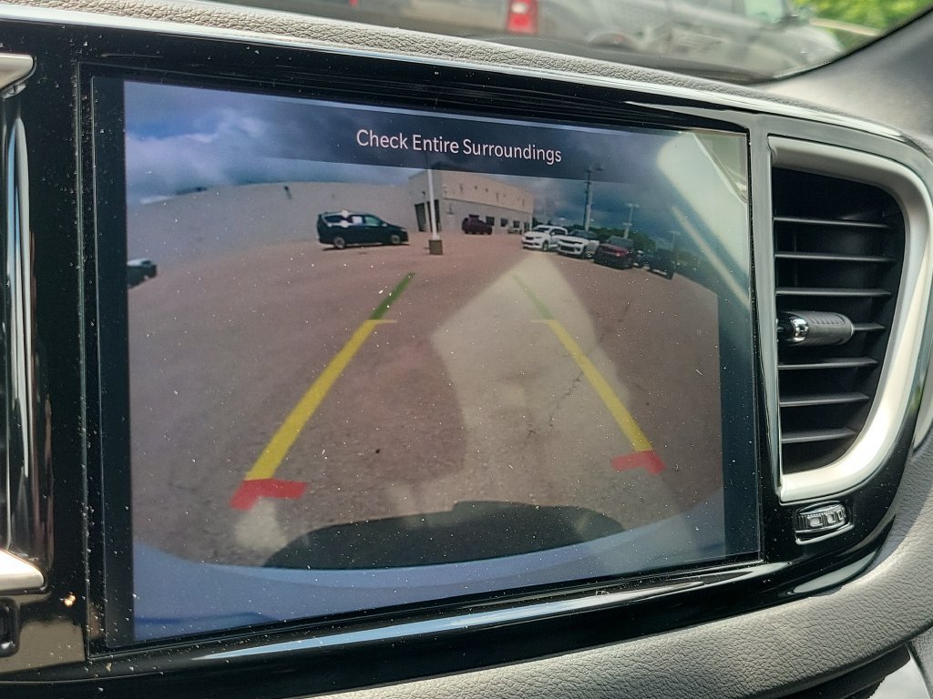 New 2027 Chrysler Pacifica LX FWD image 21