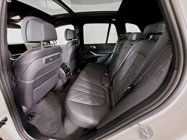 Used 2026 BMW X5 xDrive50e w/ M Sport Package image 26