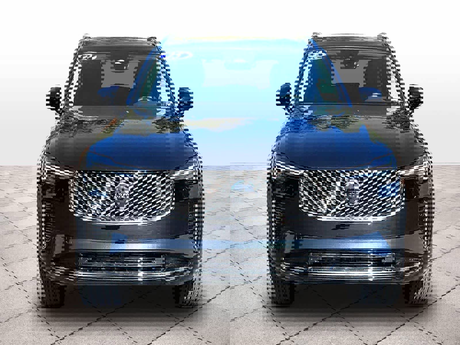 Used 2025 Volvo XC90 B5 Core w/ Protection Package Premier AWD/4WD image 3