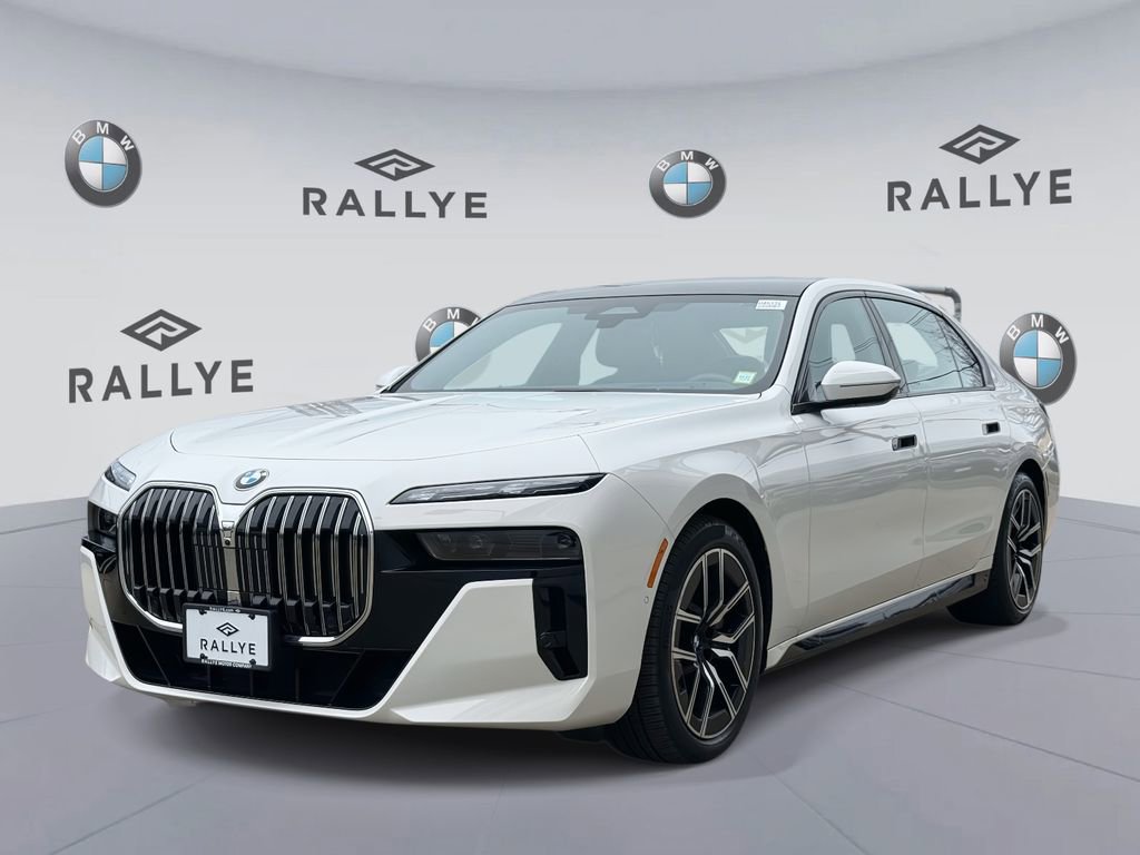 Certified 2023 BMW 760i xDrive w/ Executive Package image 3