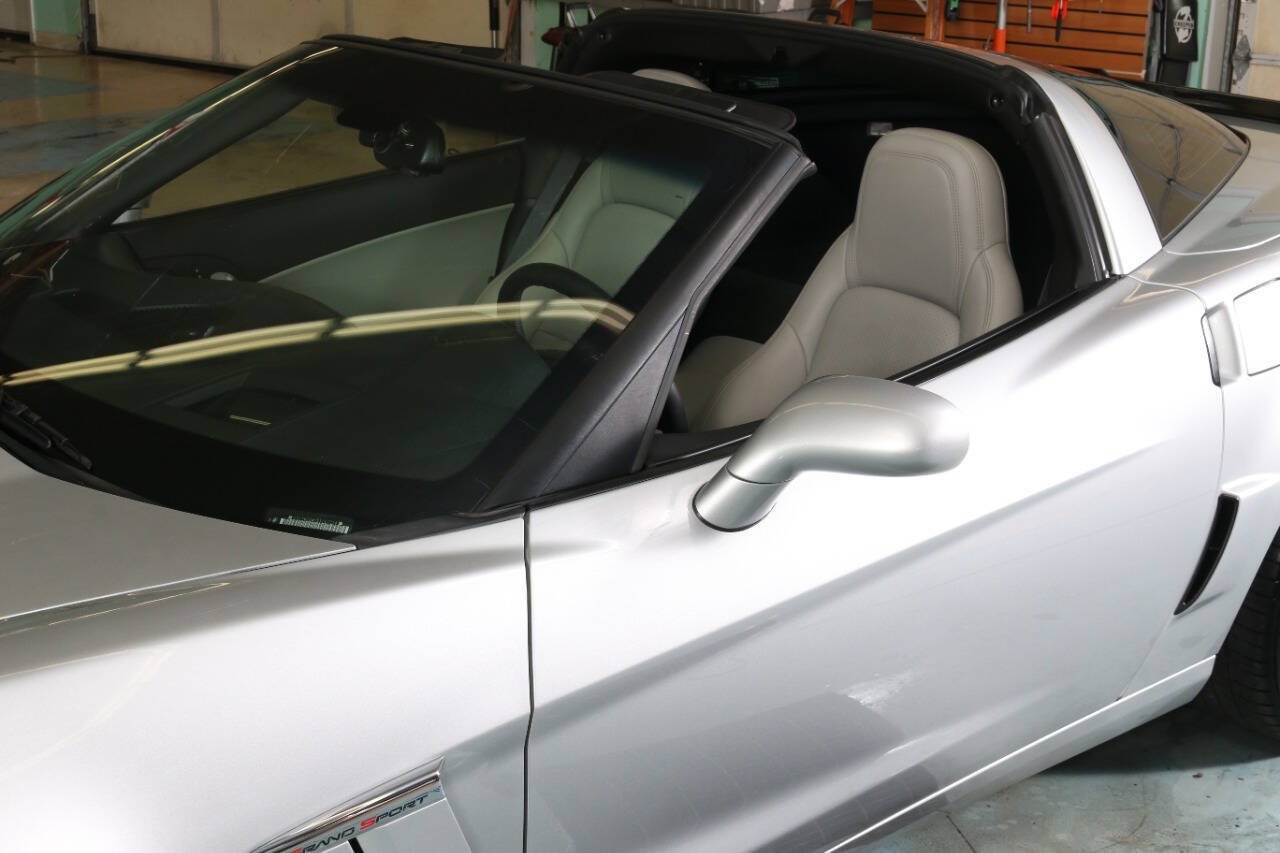 Used 2011 Chevrolet Corvette Grand Sport w/ Preferred Equipment Group RWD image 84