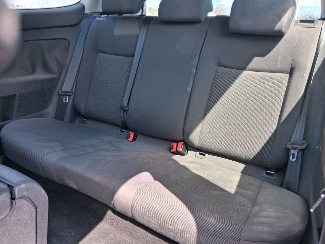 Used 2009 Volkswagen Rabbit S image 12