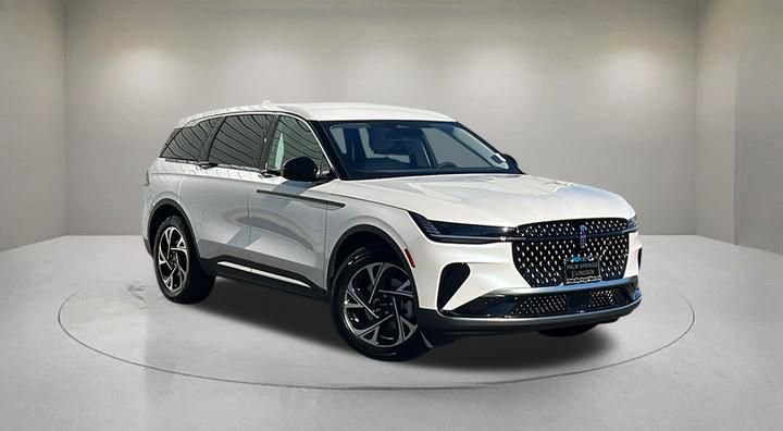 New 2026 Lincoln Nautilus Premier AWD/4WD image 1