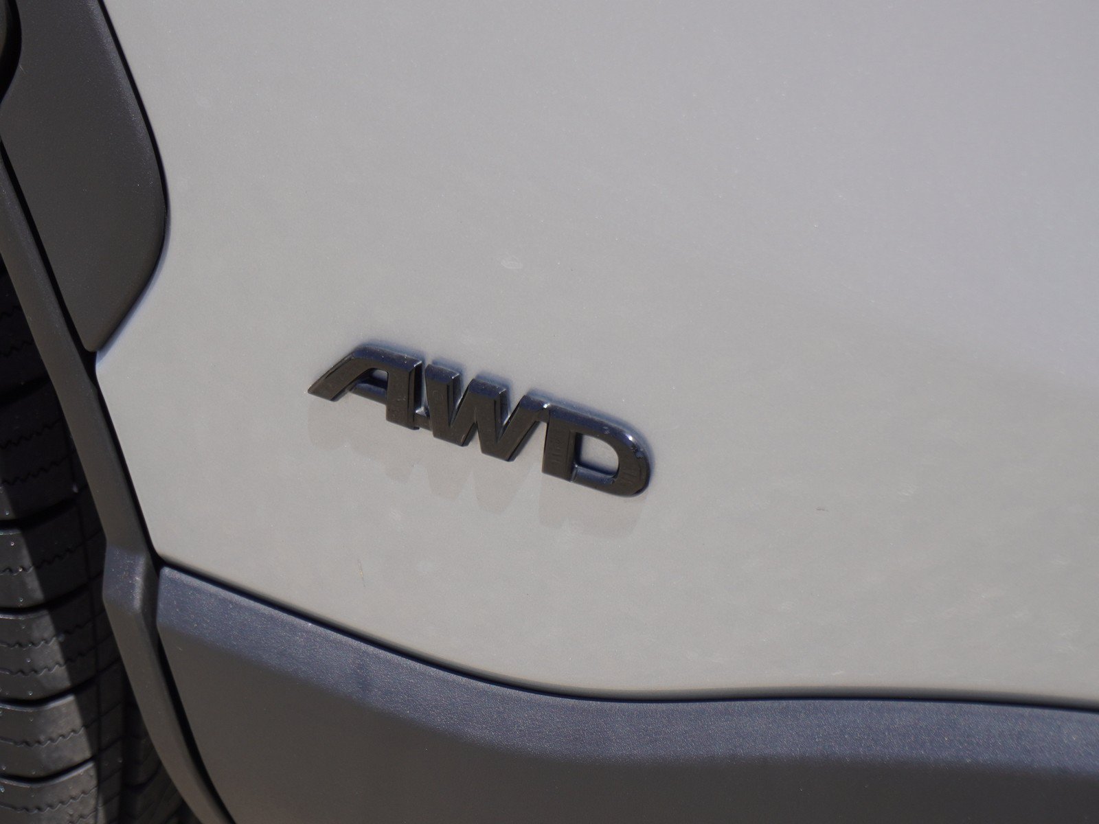 Used 2024 Toyota Corolla Cross AWD Hybrid w/ Moonroof Package image 6
