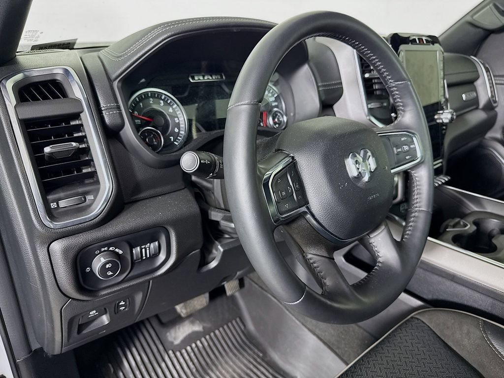 Used 2024 RAM 1500 Laramie AWD/4WD image 9