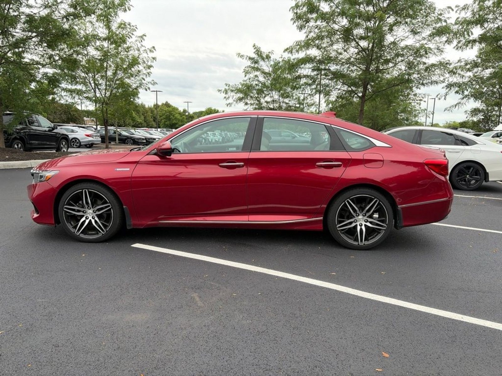 Used 2021 Honda Accord Touring image 11