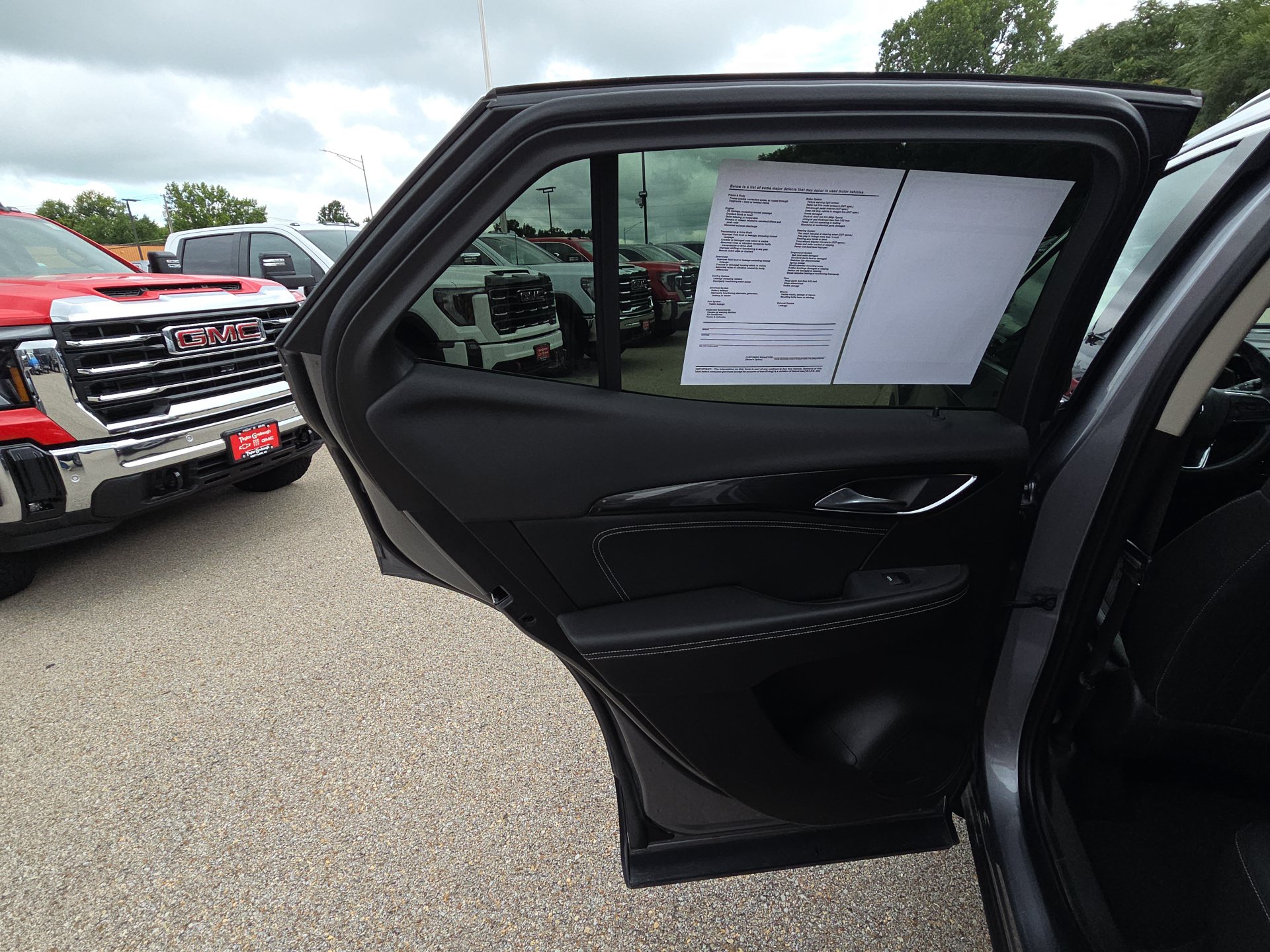 Used 2022 Buick Envision Preferred FWD image 26