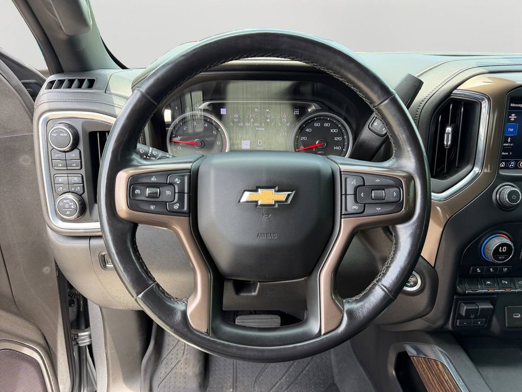 Used 2022 Chevrolet Silverado 1500 High Country w/ Technology Package AWD/4WD image 19