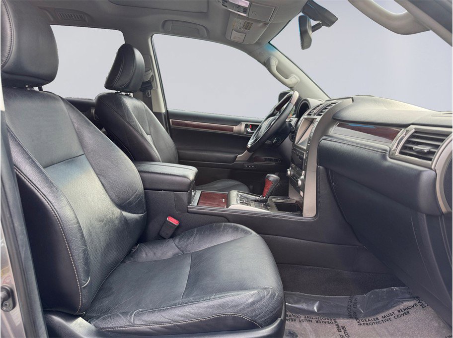 Used 2014 Lexus GX 460 w/ Premium Package image 21