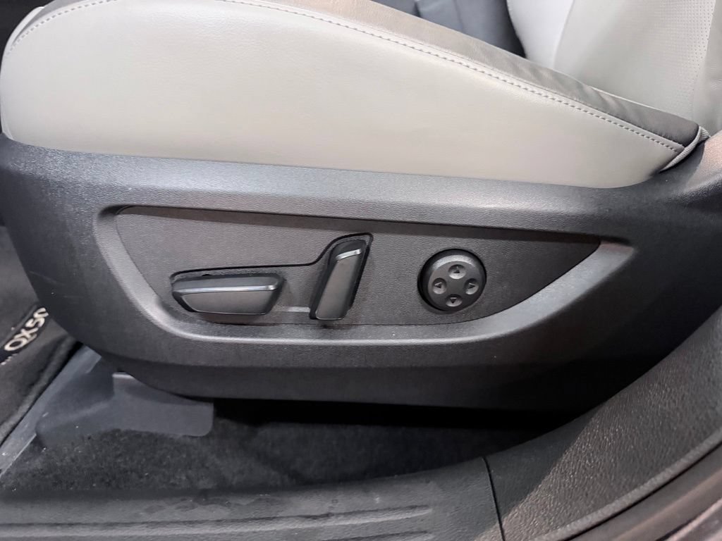 Certified 2023 INFINITI QX50 Luxe FWD image 11