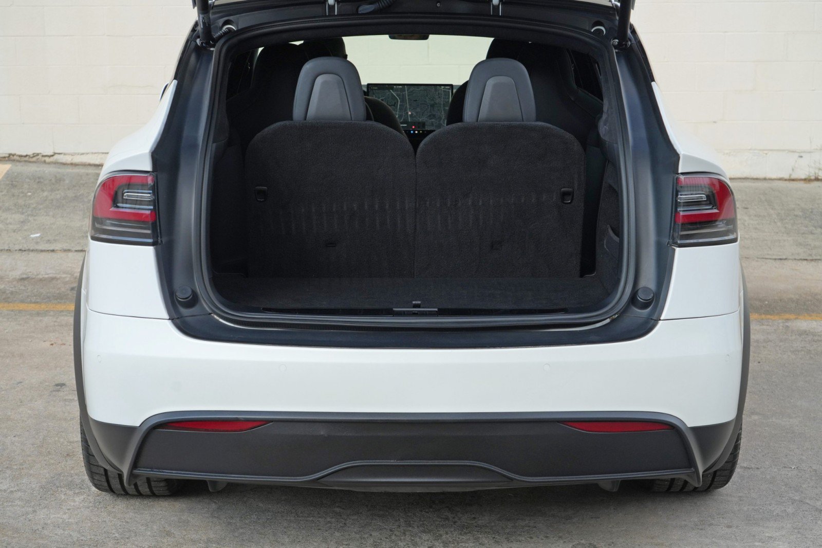 Used 2022 Tesla Model X Plaid AWD/4WD image 10