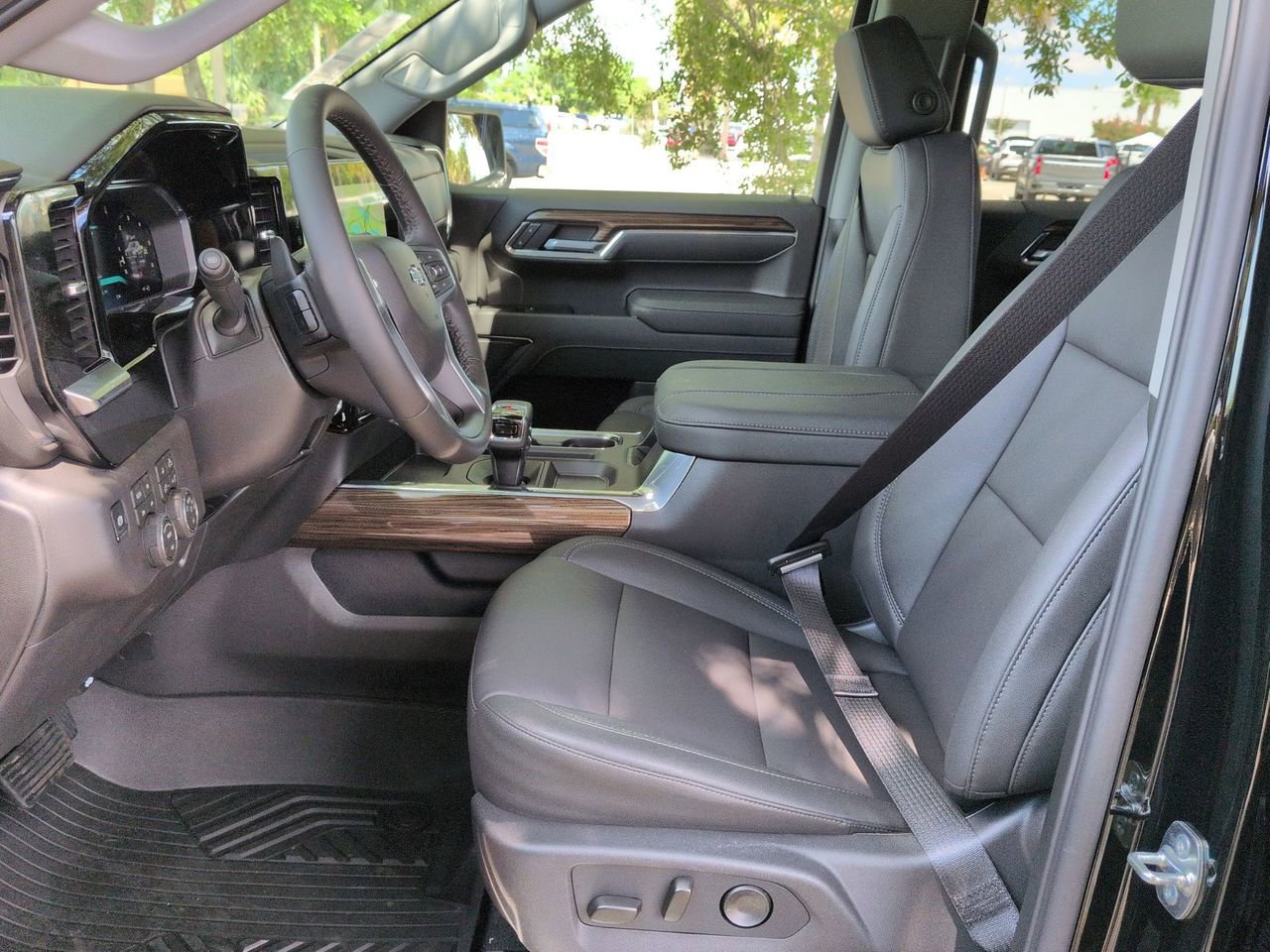 New 2026 Chevrolet Silverado 1500 LT Trail Boss w/ Safety Package AWD/4WD image 19