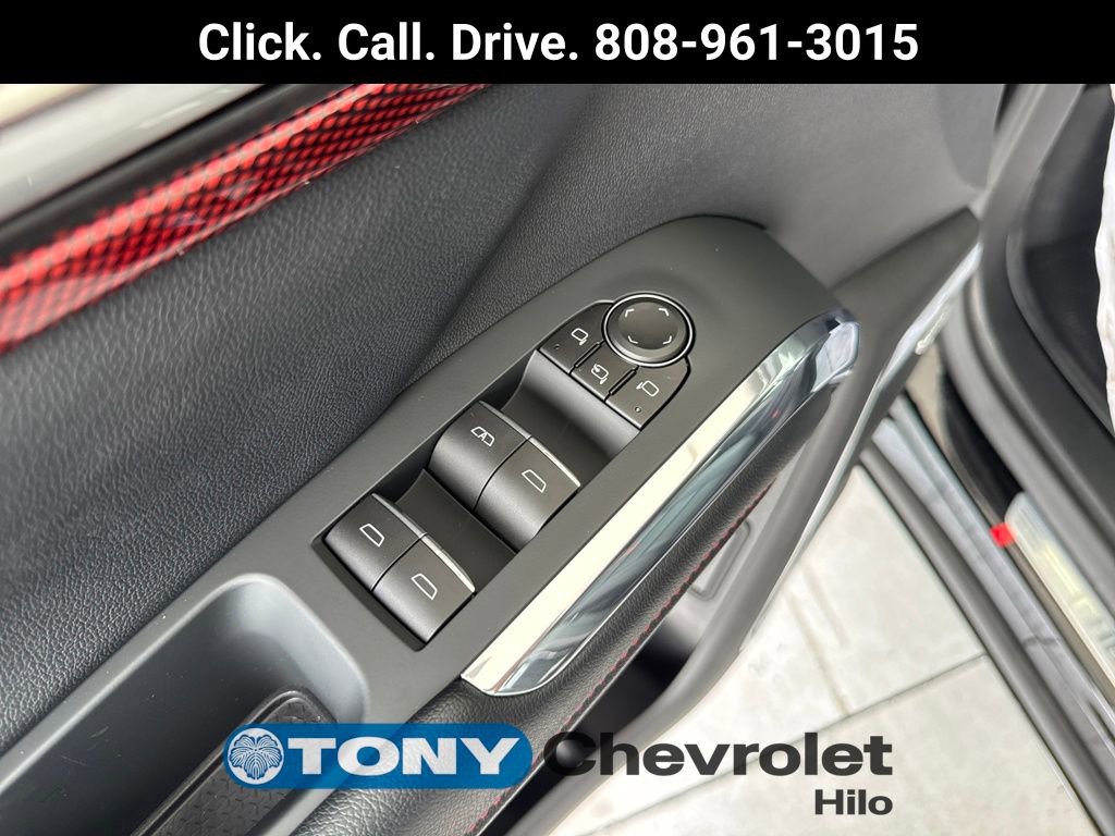 New 2026 Chevrolet Traverse RS w/ LPO, Floor Liner Package FWD image 10