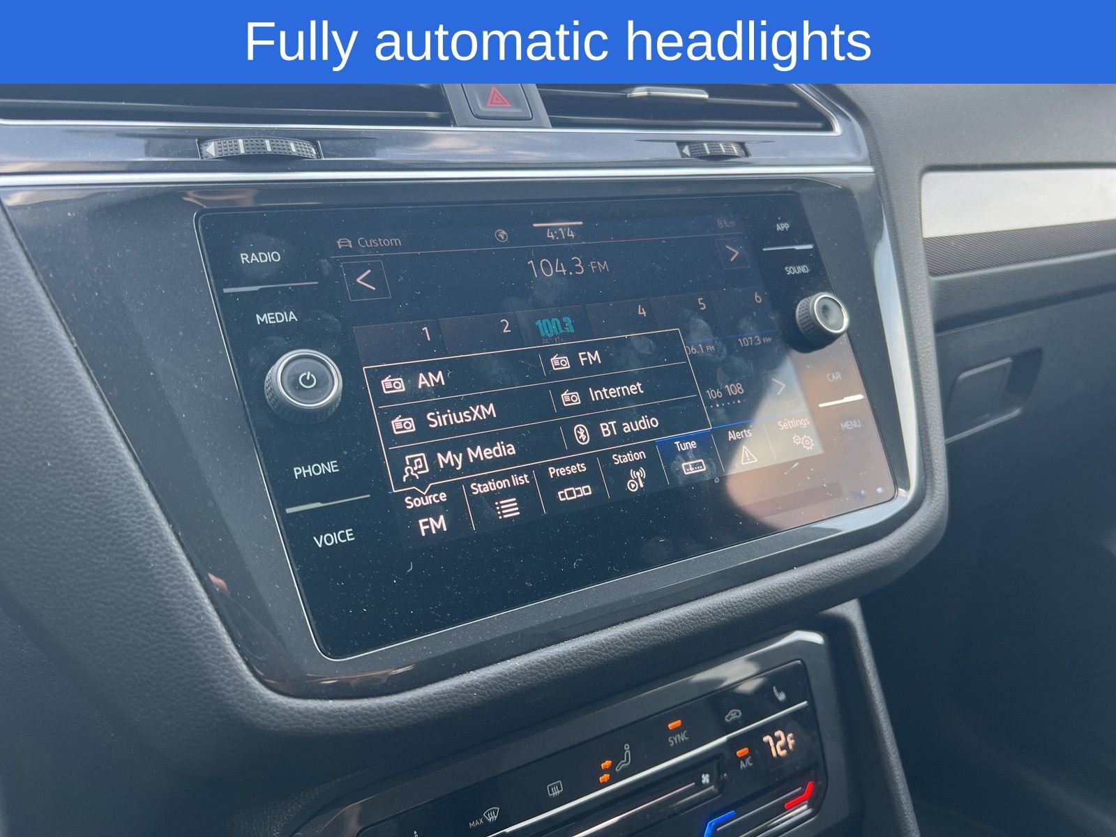 Certified 2024 Volkswagen Tiguan SE image 9