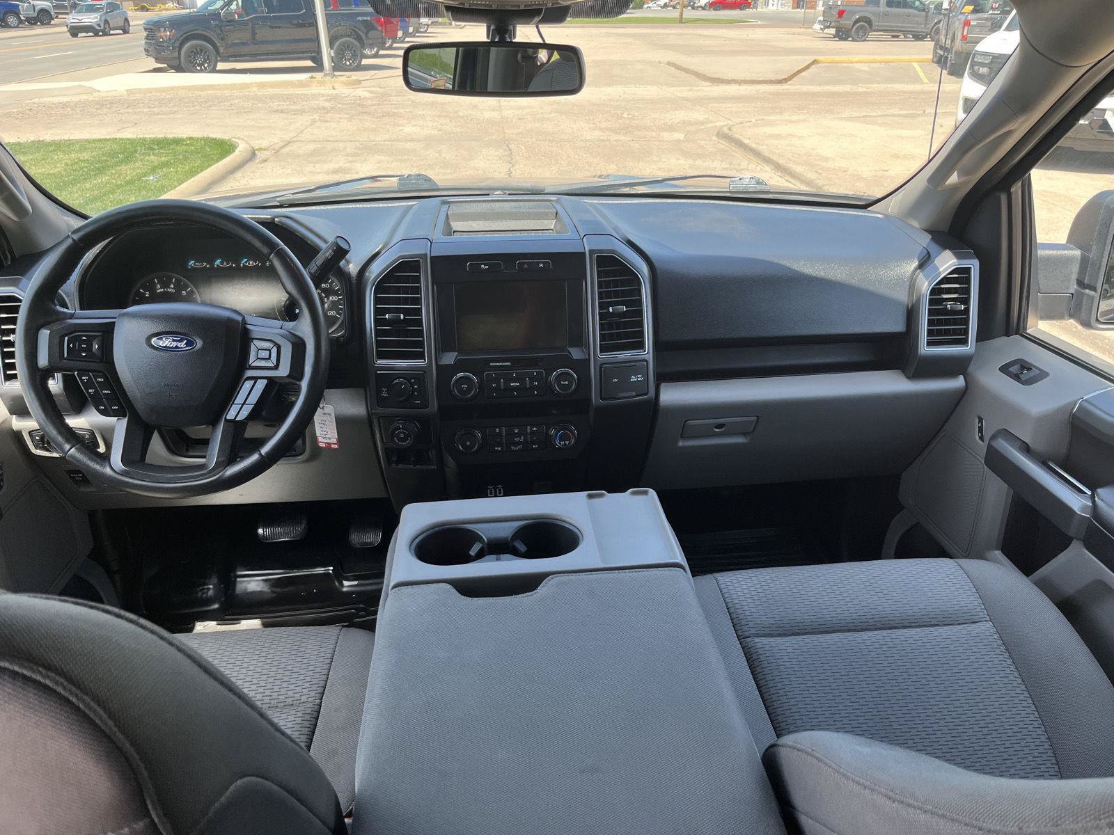 Used 2020 Ford F150 XLT w/ Equipment Group 302A Luxury AWD/4WD image 11
