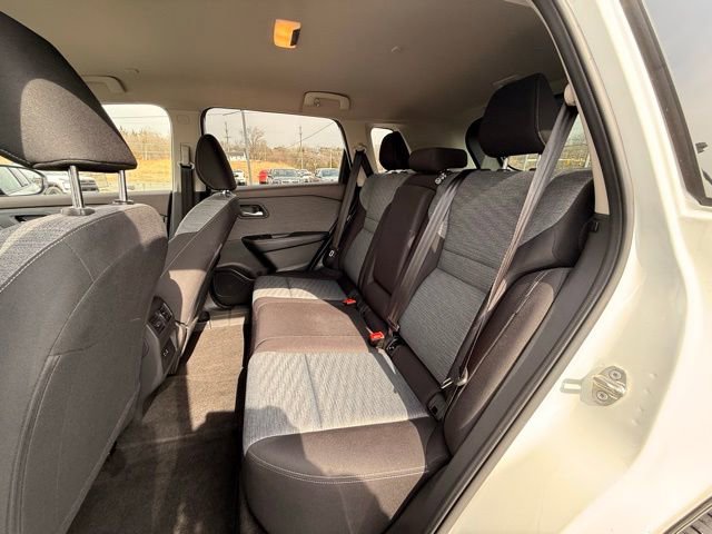 Certified 2023 Nissan Rogue SV image 16