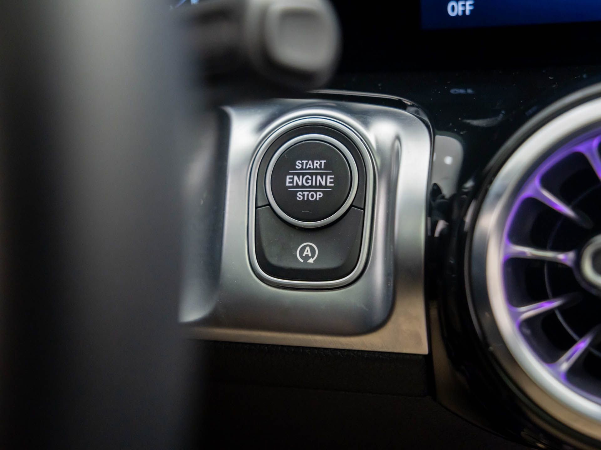 Certified 2024 Mercedes-Benz GLB 250 4MATIC w/ Exclusive Package image 26