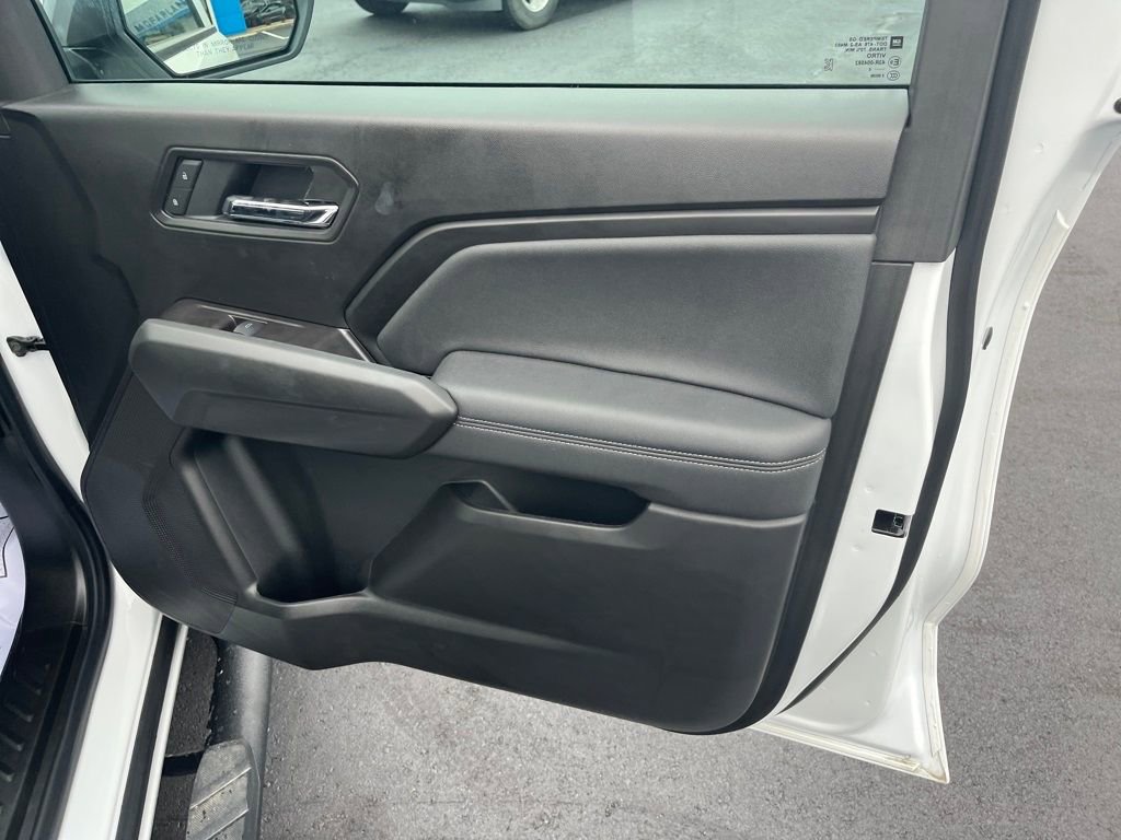 Used 2025 Chevrolet Colorado LT w/ Advanced Trailering Package image 12