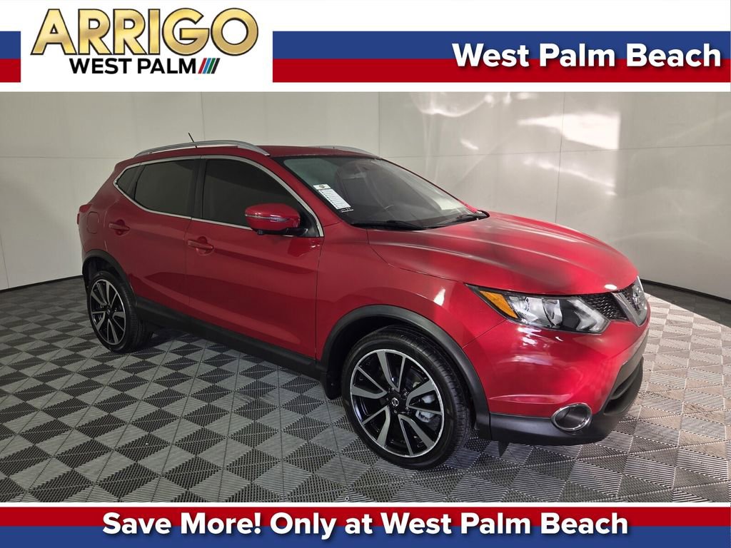 Used 2017 Nissan Rogue Sport SL image 1