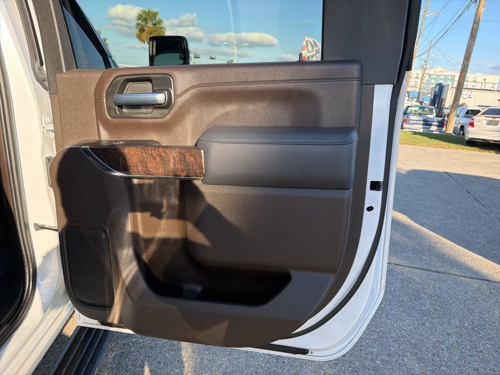 Used 2023 GMC Sierra 2500 Denali w/ Denali Ultimate Package image 23