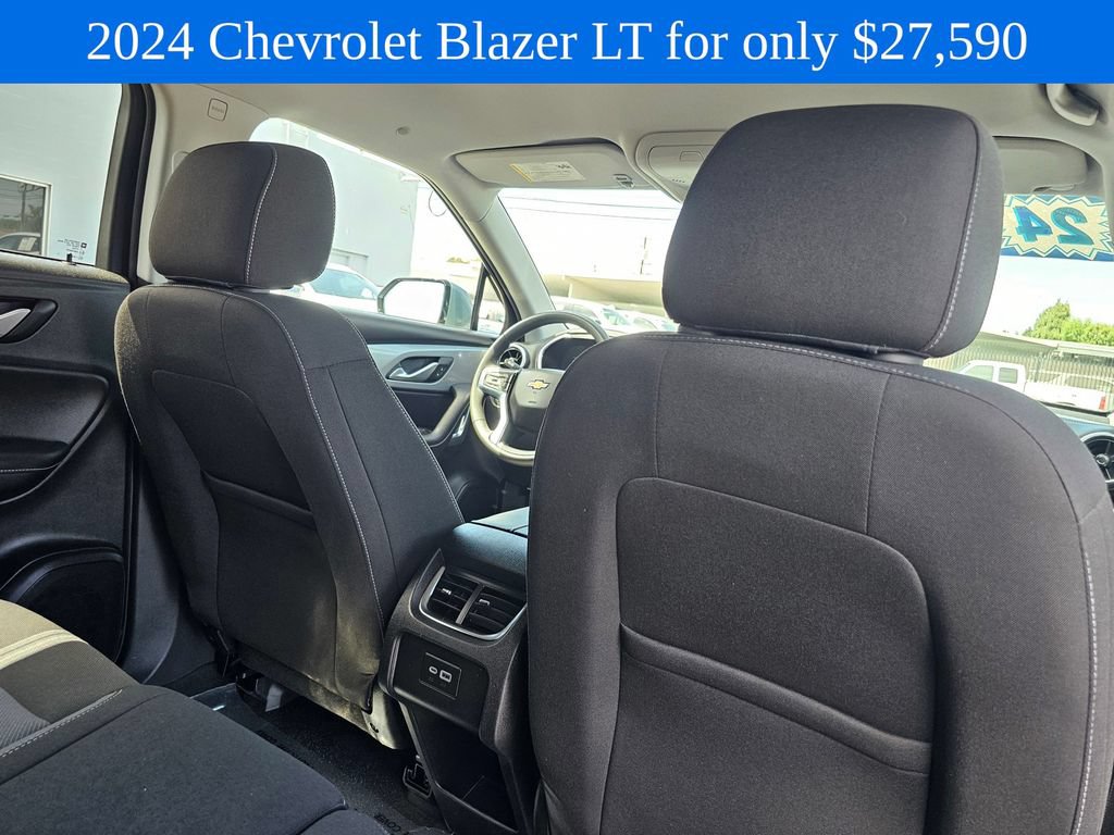Used 2024 Chevrolet Blazer LT FWD image 14