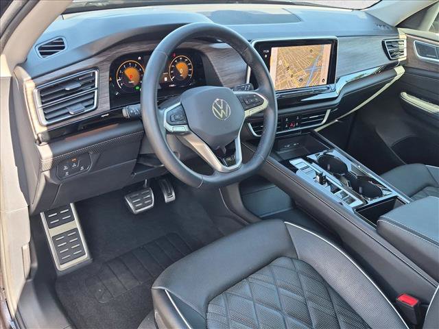 Used 2024 Volkswagen Atlas SEL Premium R-Line AWD/4WD image 10