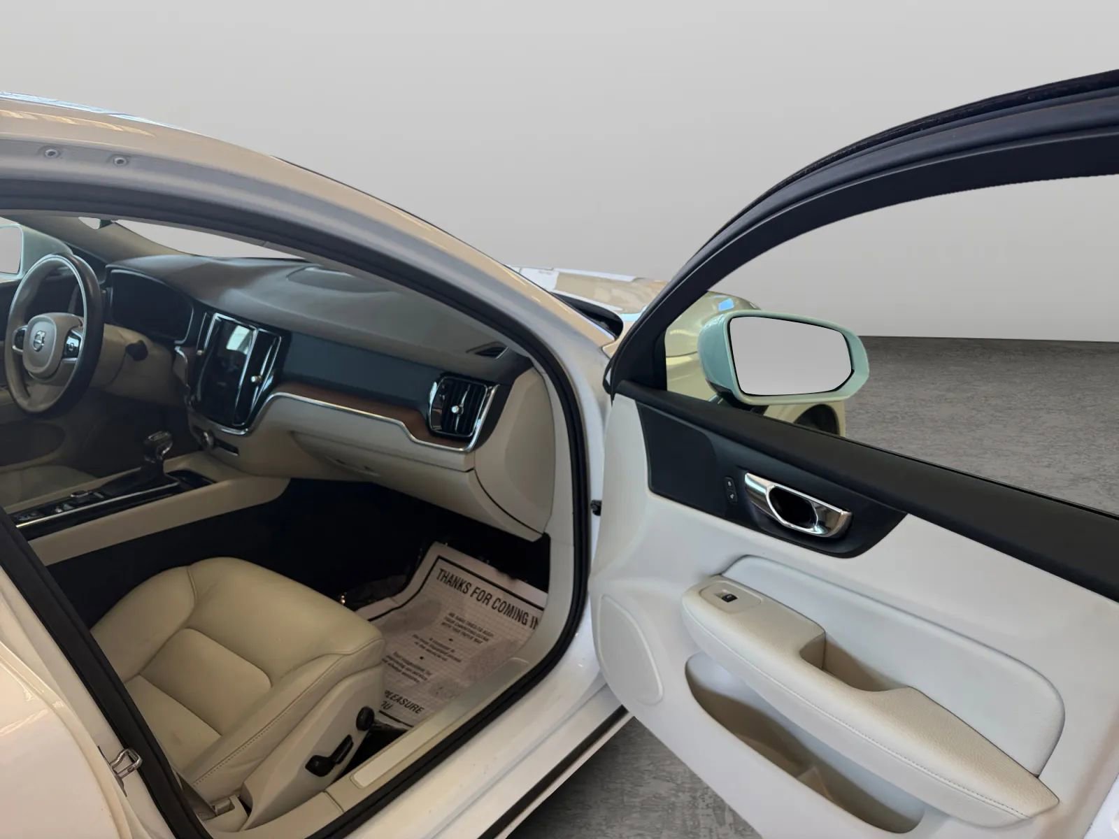 Used 2021 Volvo S60 T6 Momentum image 17