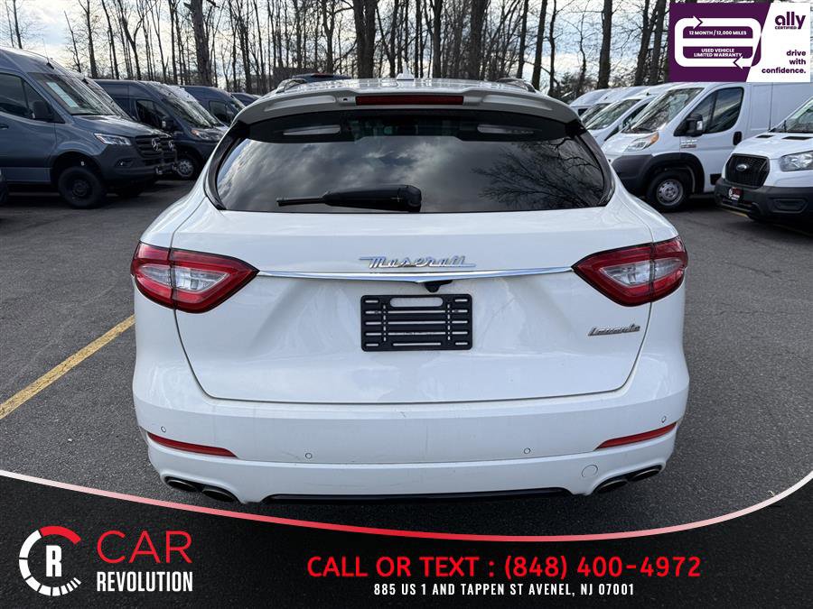 Used 2017 Maserati Levante w/ Sport Package image 5